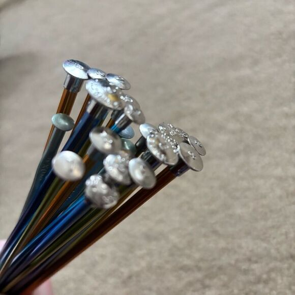 Lot Of 25 Miscellaneous Knitting Needles - Picture 5 of 5